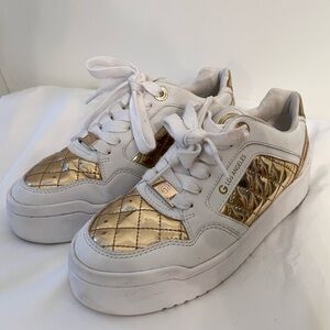 GBG Los Angeles Women’s White and Gold Quilted Sneakers